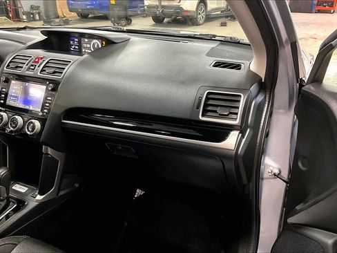 Used 2017 Subaru Forester 2.5i Touring image 19