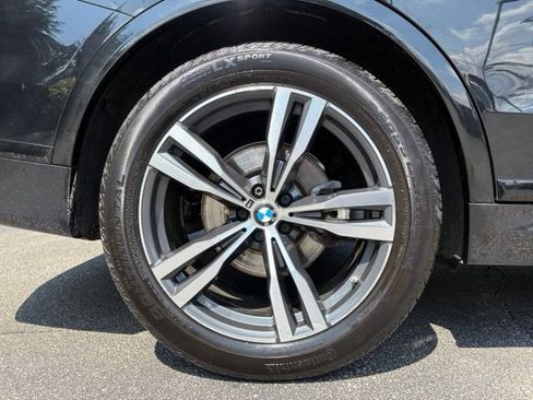 Used 2023 BMW X7 xDrive40i w/ M Sport Package AWD/4WD image 17