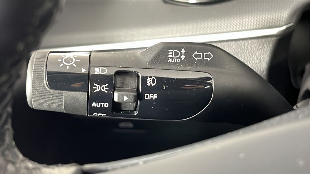 Used 2024 Kia K5 GT-Line w/ GT-Line Premium Package FWD image 24