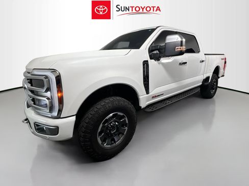 Used 2024 Ford F250 Platinum w/ Tremor Off-Road Package AWD/4WD image 9