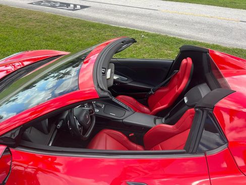 Used 2023 Chevrolet Corvette Stingray Convertible w/ Z51 Performance Package RWD image 15
