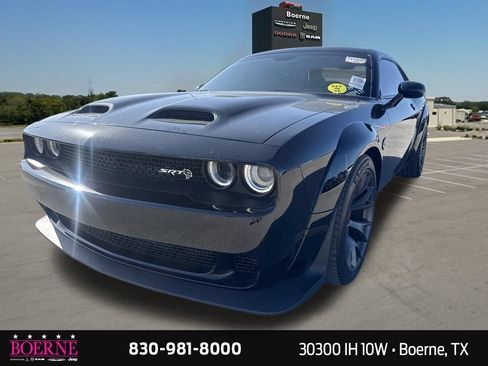 Used 2022 Dodge Challenger SRT Hellcat RWD image 3