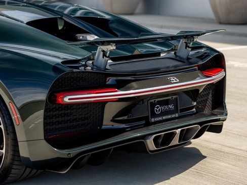 Used 2018 Bugatti Chiron image 38