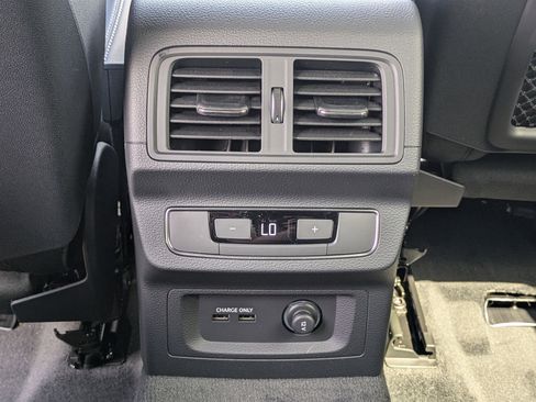 New 2025 Audi Q5 2.0T Premium Plus image 24