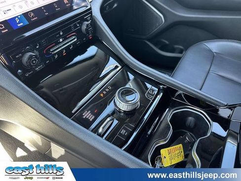 Used 2023 Jeep Grand Cherokee 4WD 4xe image 34