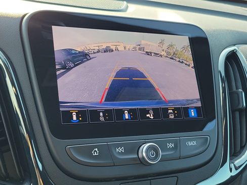 Used 2024 Chevrolet Equinox RS w/ RS Leather Package FWD image 29