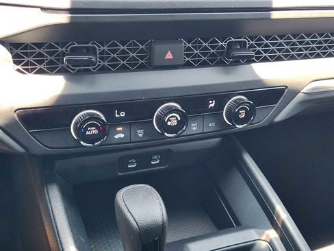 Used 2025 Honda Accord LX image 19