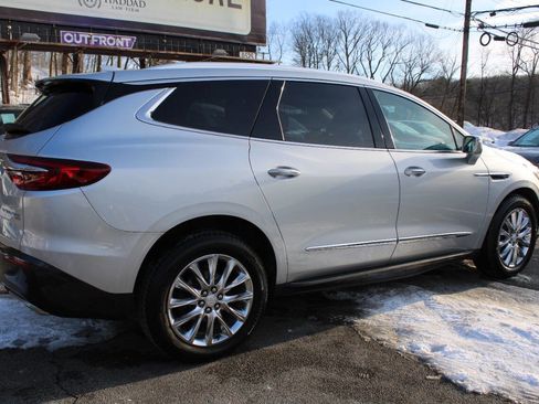 Used 2018 Buick Enclave Premium w/ Experience Buick Package image 7