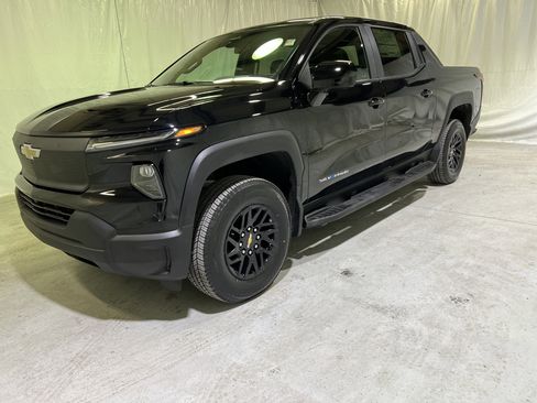 Used 2024 Chevrolet Silverado EV W/T image 6