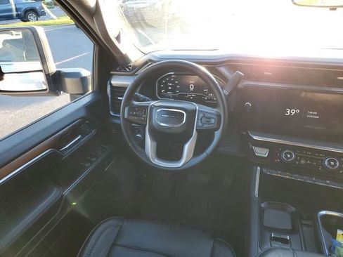 Used 2024 GMC Sierra 3500 Denali w/ Denali Reserve Package image 13