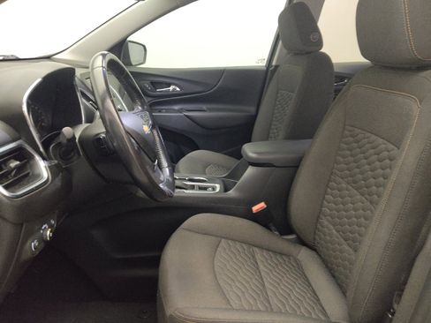 Used 2020 Chevrolet Equinox LT FWD image 17