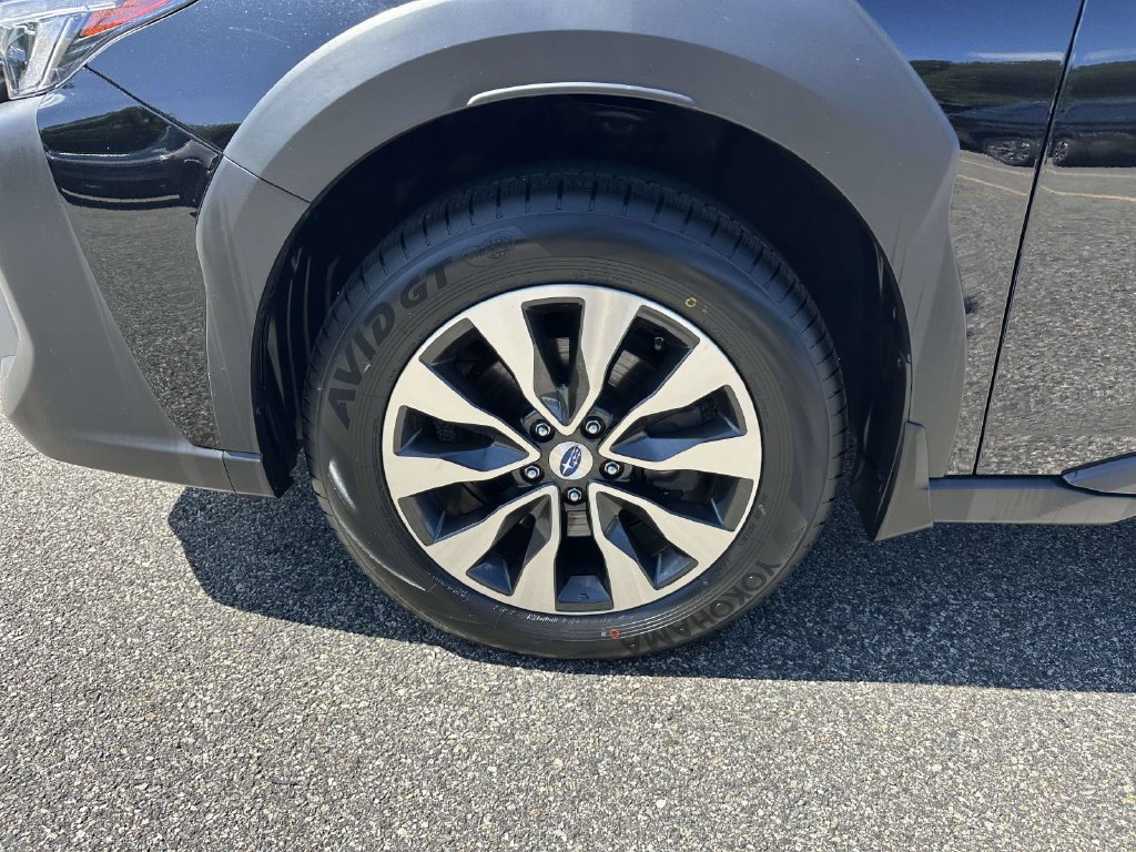 Certified 2025 Subaru Outback Touring XT AWD/4WD image 6