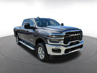 Used 2025 RAM 2500 Big Horn video 1