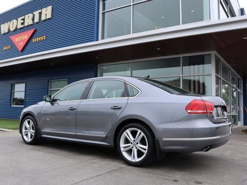 Used 2015 Volkswagen Passat 1.8T SE FWD image 5