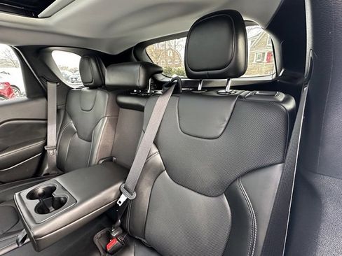 Used 2020 Jeep Cherokee Limited w/ Technology Group image 31