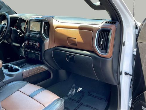 Used 2023 Chevrolet Silverado 2500 High Country w/ Z71 Off-Road Package AWD/4WD image 16