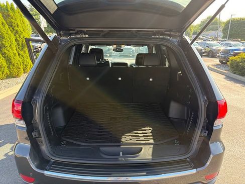 Used 2021 Jeep Grand Cherokee Limited AWD/4WD image 18
