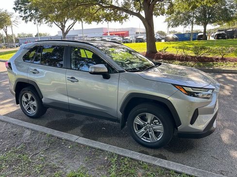 Used 2024 Toyota RAV4 XLE FWD image 8
