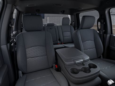 New 2026 RAM 2500 Big Horn AWD/4WD image 9