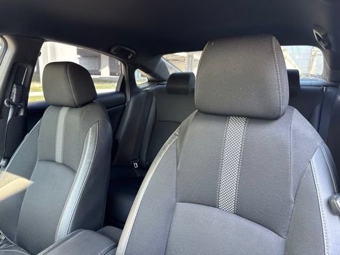 Used 2019 Honda Civic Sport image 9