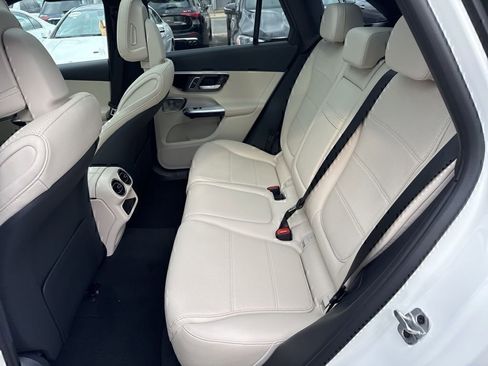 Certified 2026 Mercedes-Benz GLC 300 4MATIC image 17