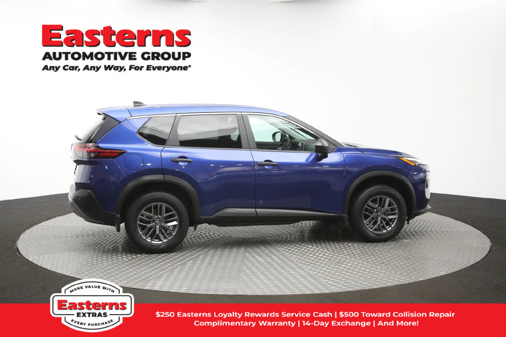 Used 2023 Nissan Rogue S AWD/4WD image 45