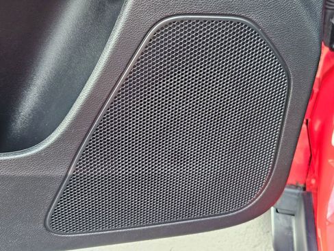 Used 2018 Jeep Cherokee Latitude w/ Altitude Package image 12