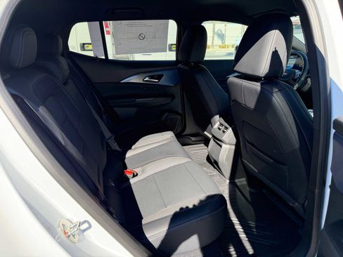 New 2026 Chevrolet Equinox EV LT image 12