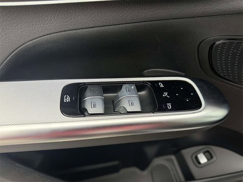 New 2026 Mercedes-Benz GLC 300 image 11