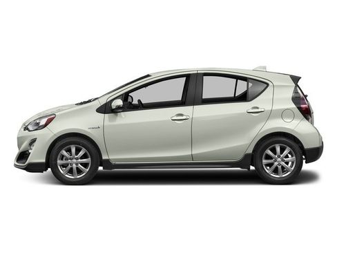 Used 2017 Toyota Prius C One FWD image 3