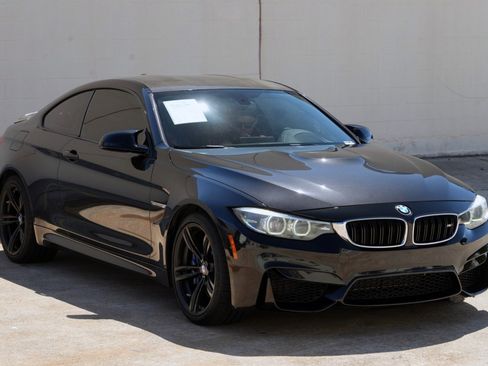 Used 2018 BMW M4 Coupe RWD image 46
