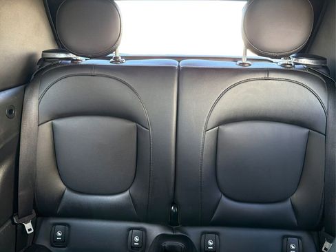 Used 2019 MINI Cooper Convertible image 16