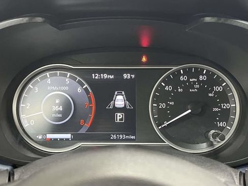 Used 2025 Nissan Versa SV FWD image 37