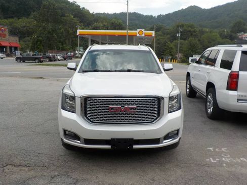 Used 2016 GMC Yukon Denali w/ Open Road Package AWD/4WD image 7