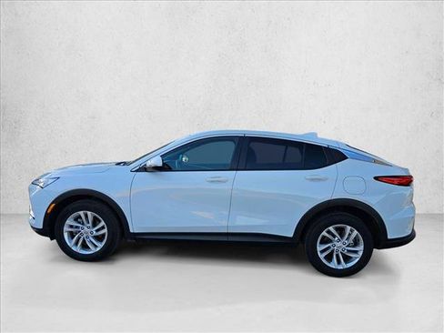 Used 2025 Buick Envista Preferred FWD image 8