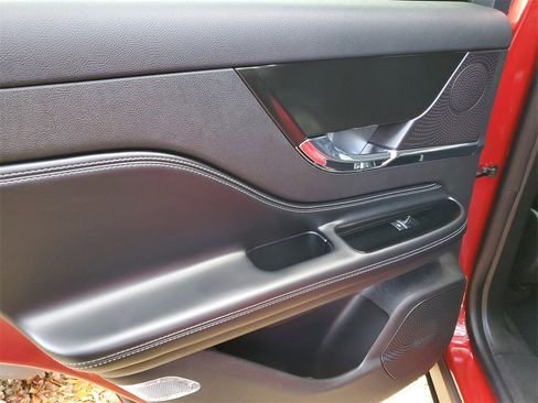 Used 2023 Lincoln Corsair Reserve w/ Jet Appearance Package image 9