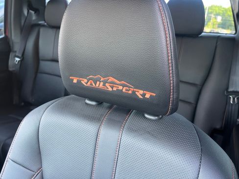 Used 2025 Honda Ridgeline TrailSport image 9