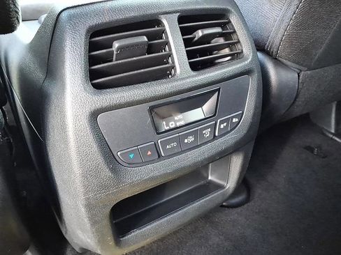Used 2022 Honda Pilot Sport image 21
