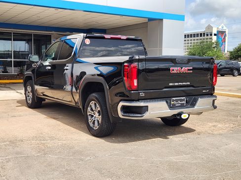 Used 2026 GMC Sierra 1500 SLT RWD image 8