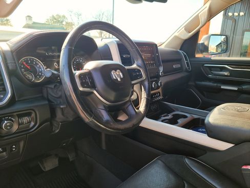 Used 2019 RAM 1500 Laramie image 9