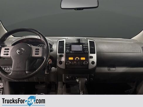 Used 2014 Nissan Frontier PRO-4X image 6