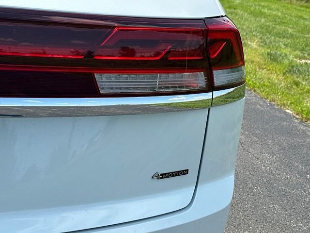 New 2026 Volkswagen Atlas Cross Sport SE AWD/4WD image 13