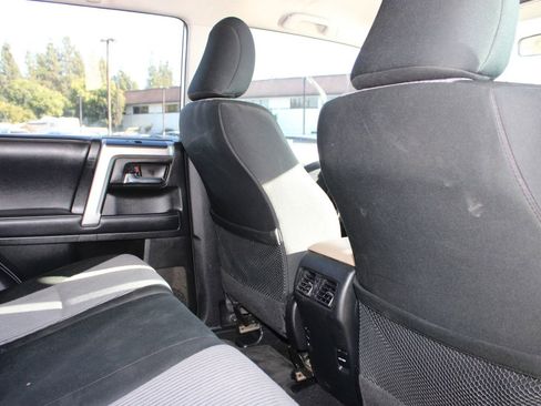 Used 2018 Toyota 4Runner SR5 image 8