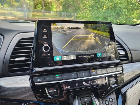 New 2026 Honda Odyssey Elite image 18