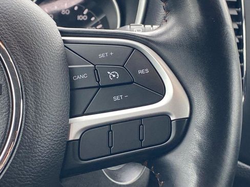 Used 2020 Jeep Compass Latitude image 7