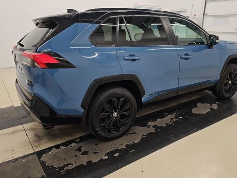 Used 2023 Toyota RAV4 XSE AWD/4WD image 2