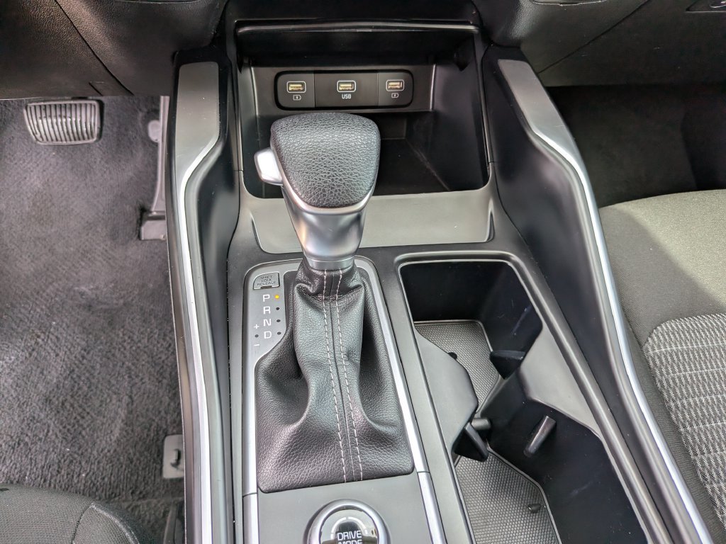 Certified 2023 Kia Sorento LX FWD image 26