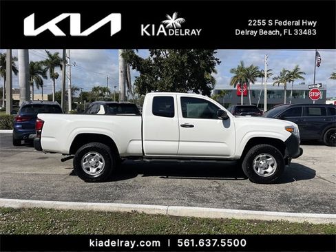Used 2020 Toyota Tacoma SR image 2