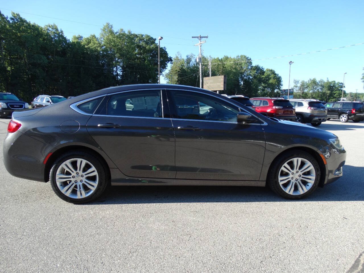 Used 2016 Chrysler 200 Limited FWD image 40