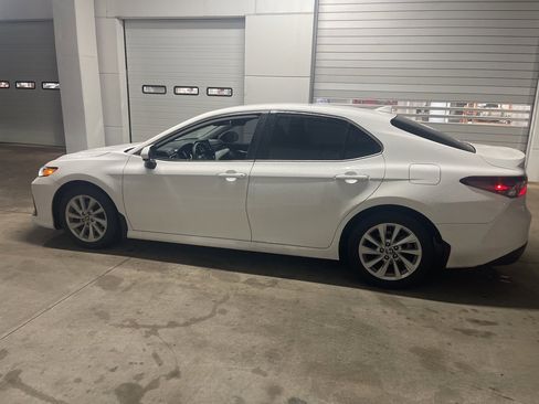 Used 2024 Toyota Camry LE image 6